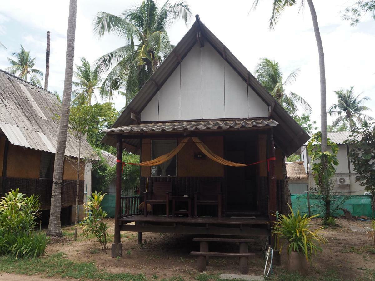 Bluesky Beach Bungalows Ko Lanta Dış mekan fotoğraf